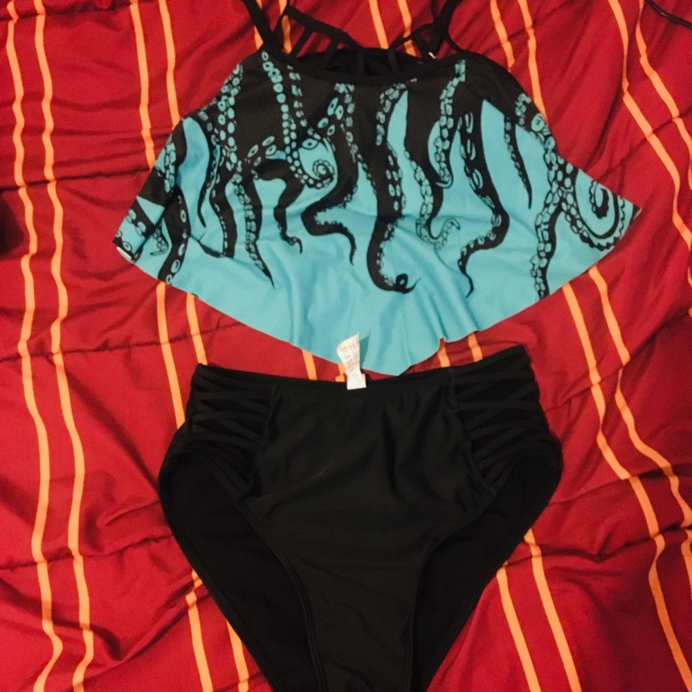 Bathing suit